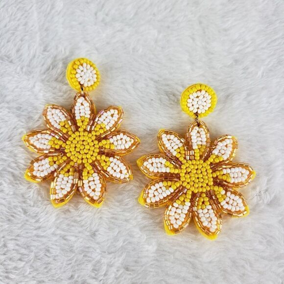 Beaded Daisy Sunflower Earrings - Picture 2 of 3